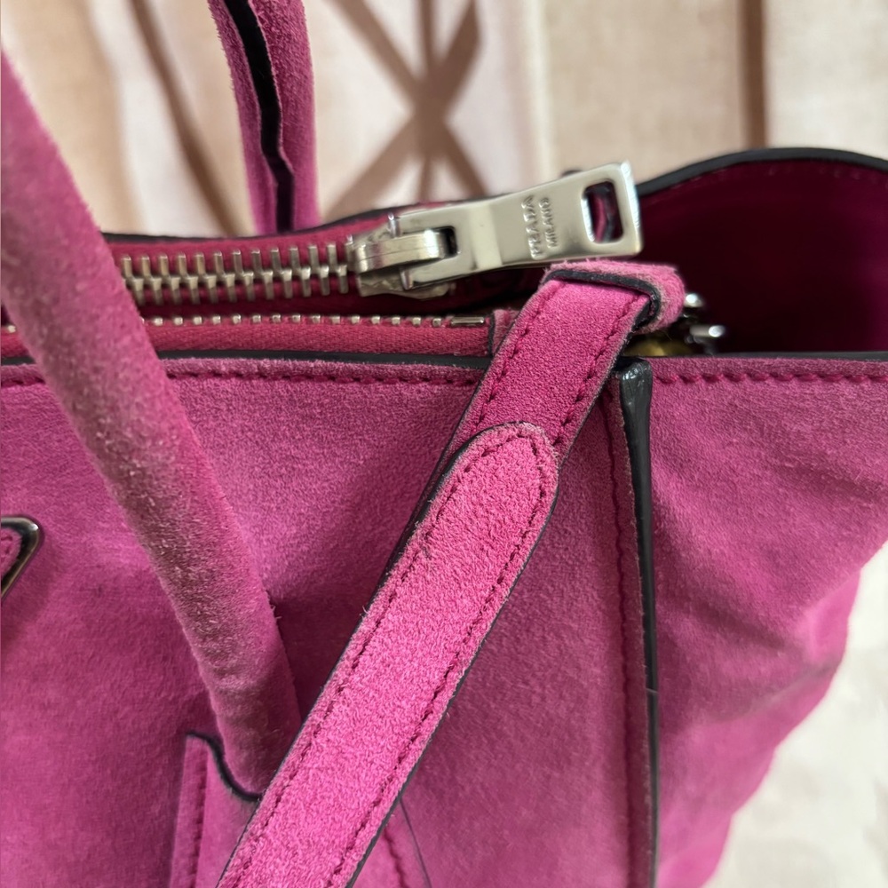 🆕 Prada Milano two way Suede Tote Bag👜 - Picture 4 of 12